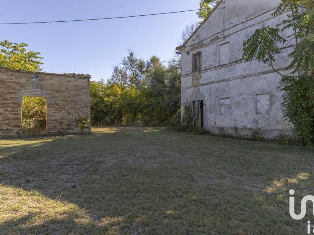 Rustico / Casale in vendita a Castelfidardo AN