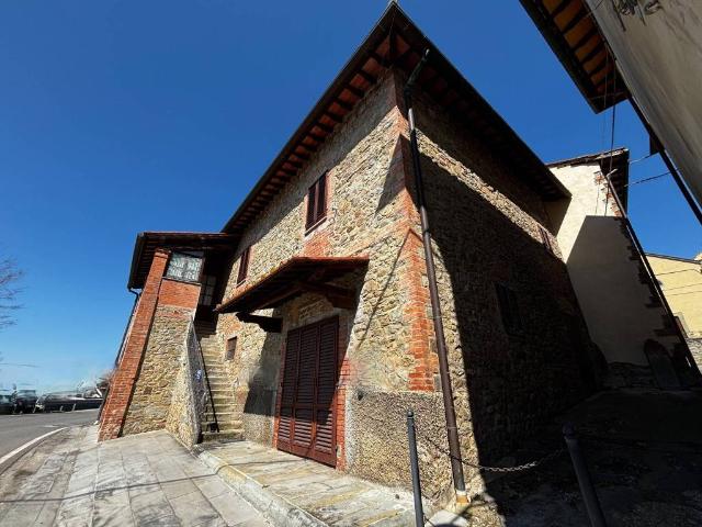 Rustico / Casale in vendita a Castelfranco Piandisco AR