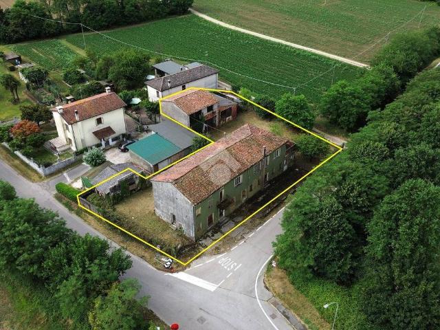 Rustico / Casale in vendita a Castelfranco Veneto TV