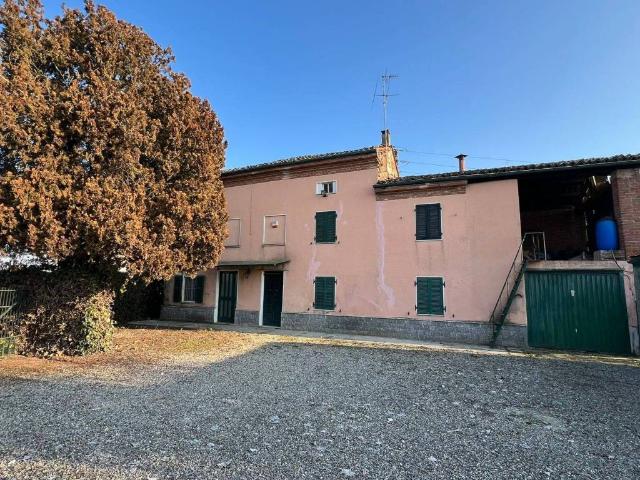Rustico / Casale in vendita a Castellazzo Bormida AL