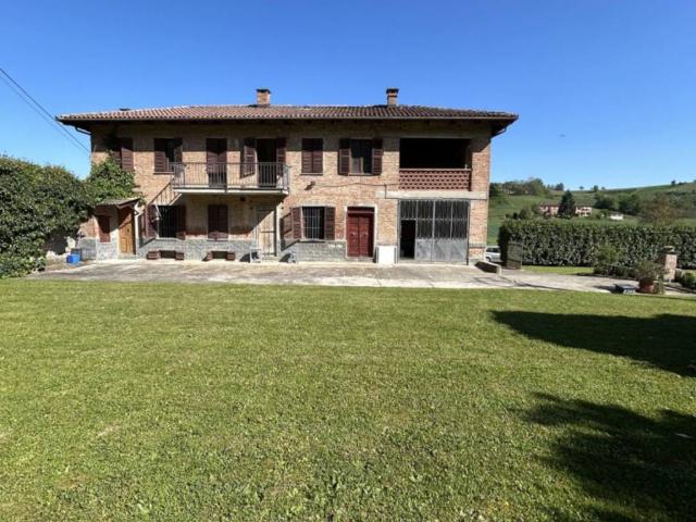 Rustico / Casale in vendita a Castell'Alfero AT