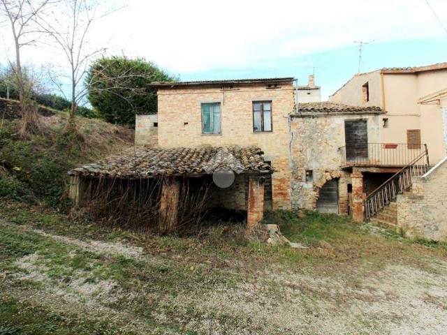 Rustico / Casale in vendita a Castellalto TE