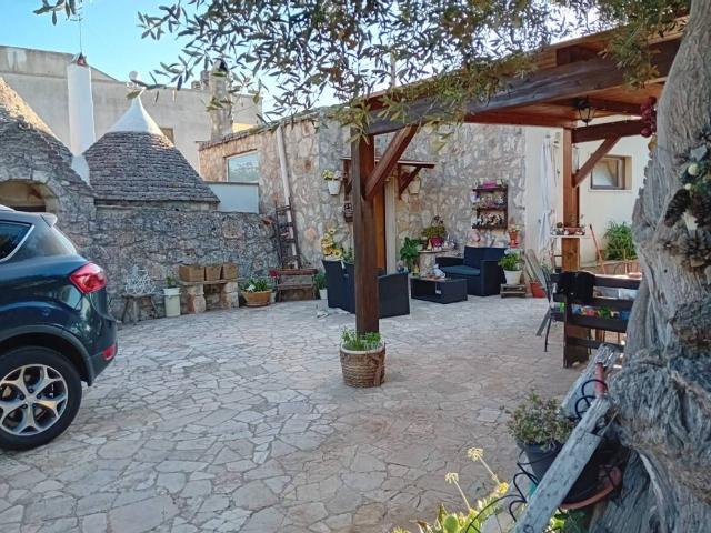 Rustico / Casale in vendita a Castellana Grotte BA