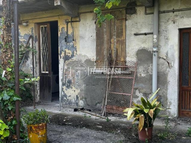 Rustico / Casale in vendita a Castellanza VA