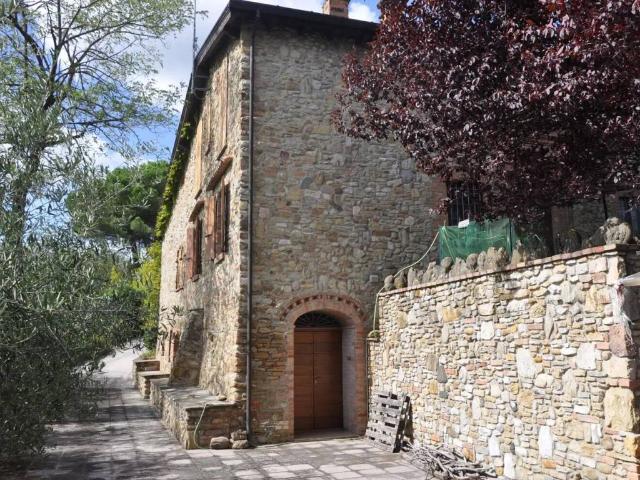 Rustico / Casale in vendita a Castell'Arquato PC