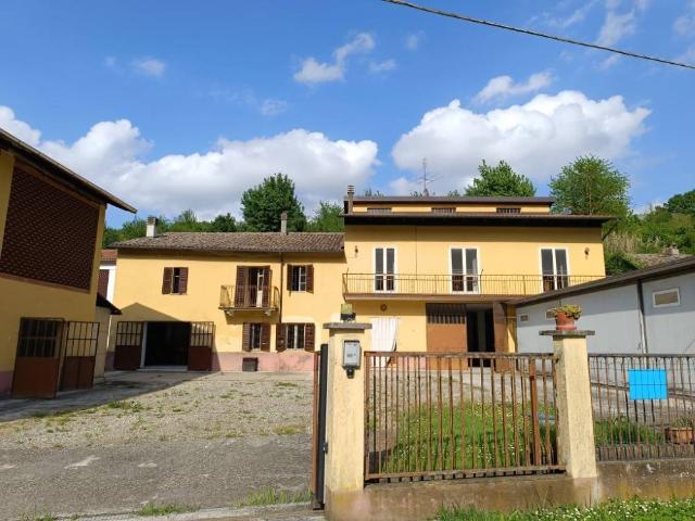 Rustico / Casale in vendita a Castelletto Merli AL