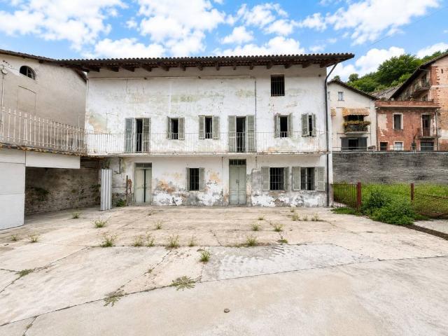 Rustico / Casale in vendita a Castellinaldo d'Alba CN