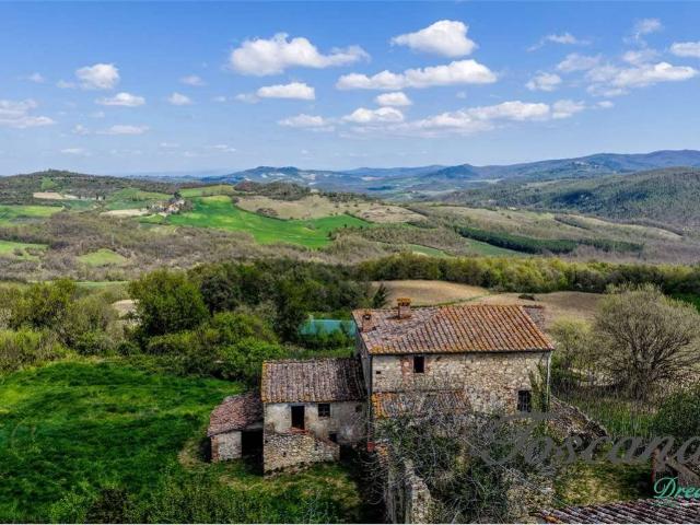 Rustico / Casale in vendita a Castelnuovo di Val di Cecina PI
