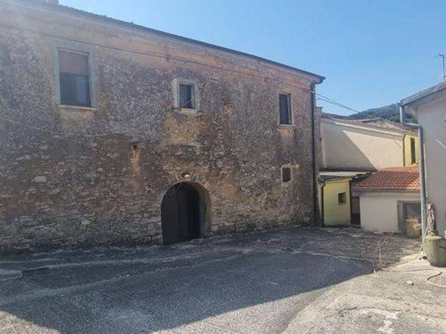 Rustico / Casale in vendita a Castelpetroso IS