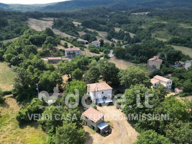 Rustico / Casale in vendita a Castiglione d'Orcia SI