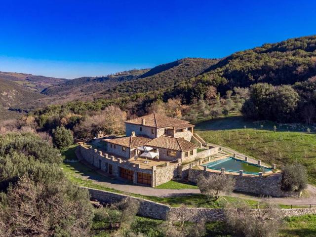 Rustico / Casale in vendita a Castiglione d'Orcia SI