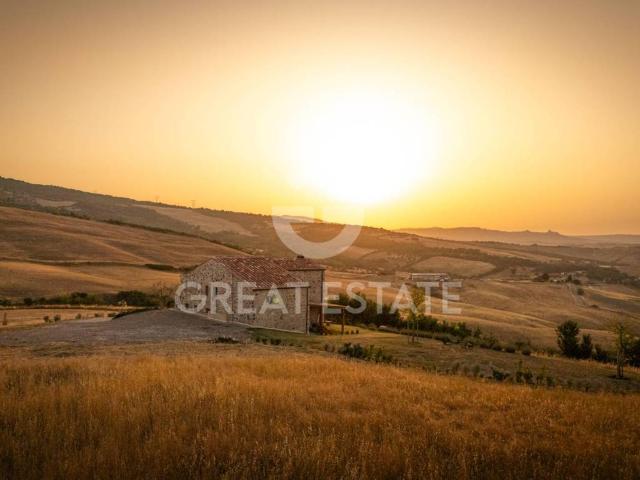 Rustico / Casale in vendita a Castiglione d'Orcia SI