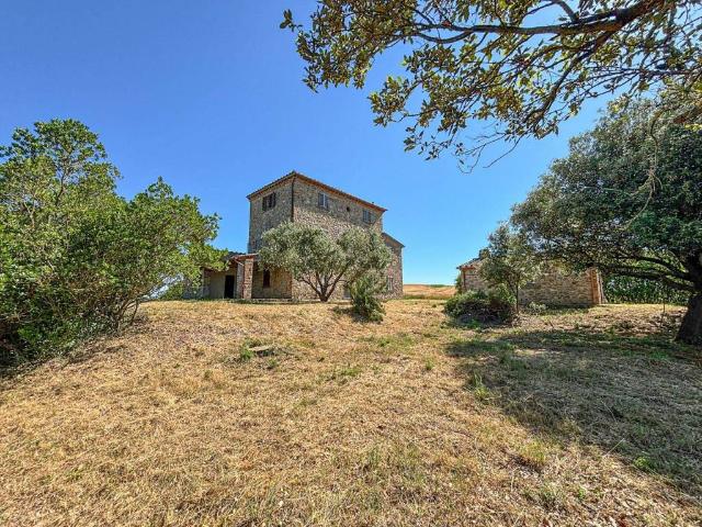 Rustico / Casale in vendita a Castiglione del Lago PG