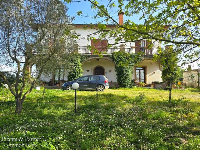 Rustico / Casale in vendita a Castiglione del Lago PG