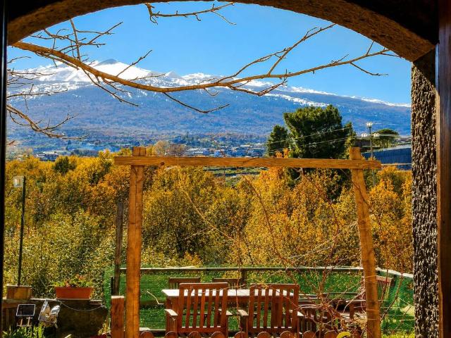 Rustico / Casale in vendita a Castiglione di Sicilia CT