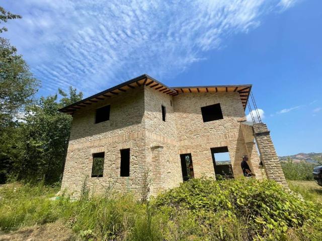 Rustico / Casale in vendita a Castignano AP
