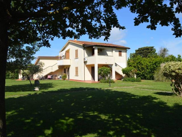 Rustico / Casale in vendita a Cecina LI
