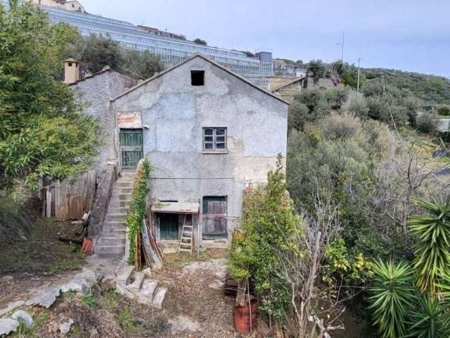 Rustico / Casale in vendita a Celle Ligure SV