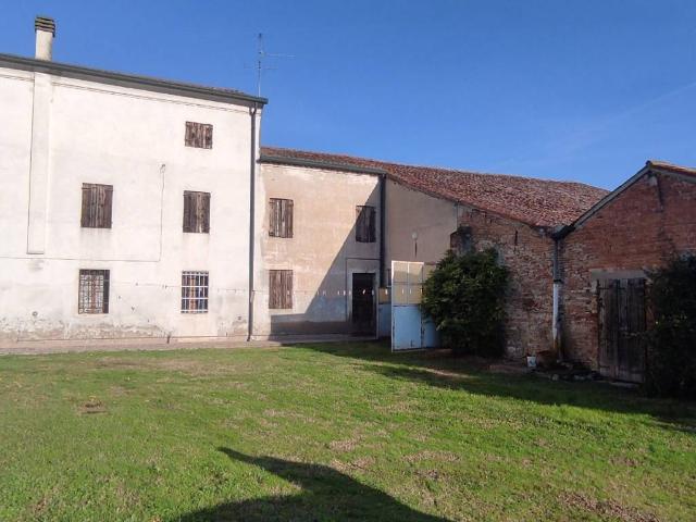 Rustico / Casale in vendita a Cerea VR
