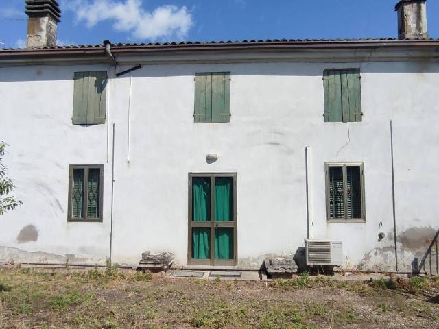 Rustico / Casale in vendita a Cerea VR