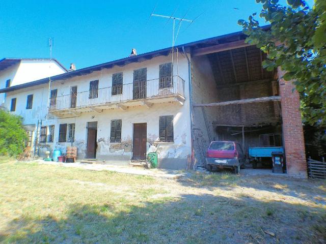 Rustico / Casale in vendita a Cerrina Monferrato AL