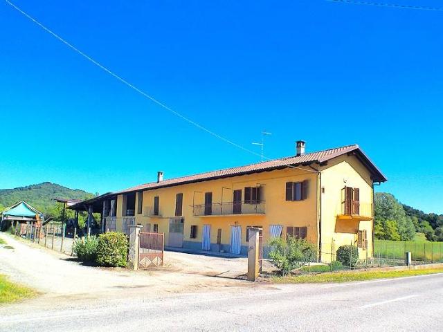 Rustico / Casale in vendita a Cerrina Monferrato AL
