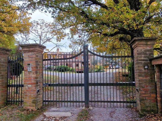 Rustico / Casale in vendita a Chianciano Terme SI