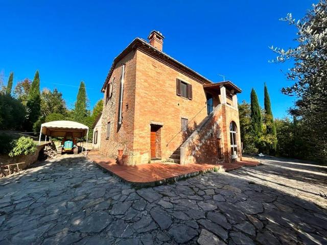 Rustico / Casale in vendita a Chiusi SI