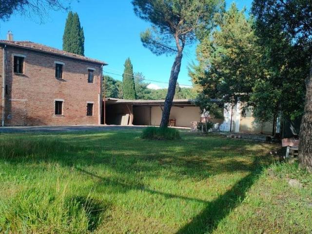 Rustico / Casale in vendita a Chiusi SI
