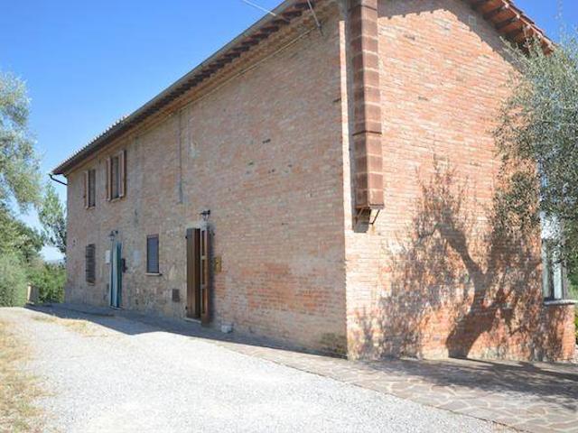 Rustico / Casale in vendita a Chiusi SI