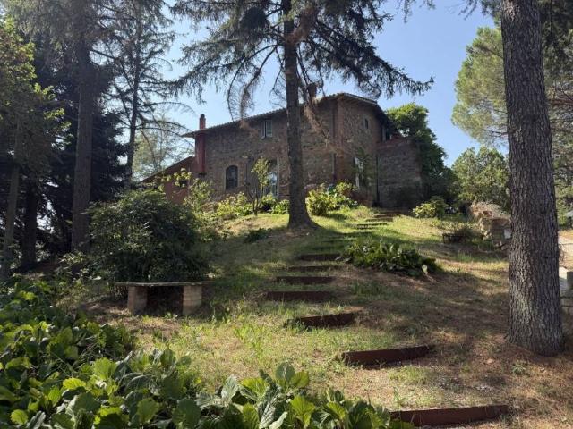 Rustico / Casale in vendita a Città della Pieve PG