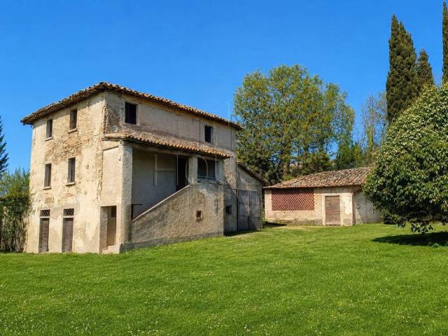 Rustico / Casale in vendita a Città di Castello PG