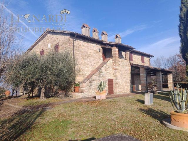 Rustico / Casale in vendita a Città di Castello PG