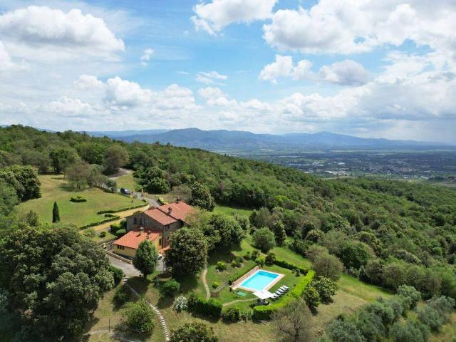 Rustico / Casale in vendita a Civitella in Val di Chiana AR