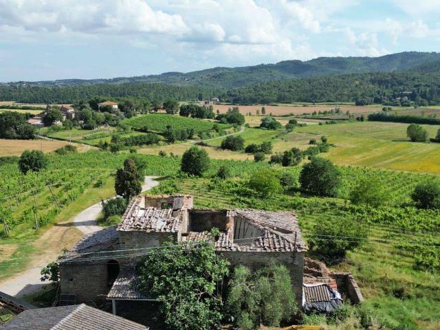 Rustico / Casale in vendita a Civitella in Val di Chiana AR