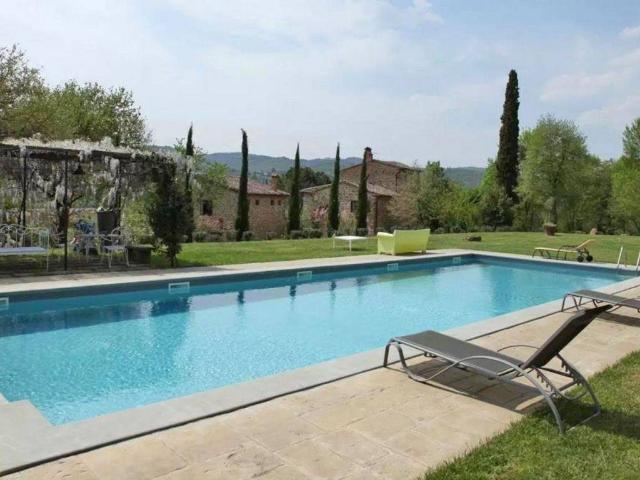 Rustico / Casale in vendita a Civitella in Val di Chiana AR