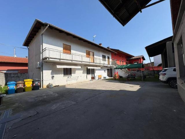 Rustico / Casale in vendita a Cigliano VC