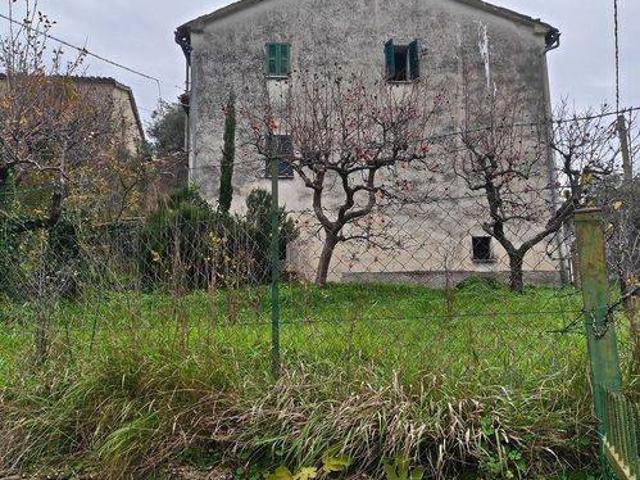 Rustico / Casale in vendita a Cingoli MC