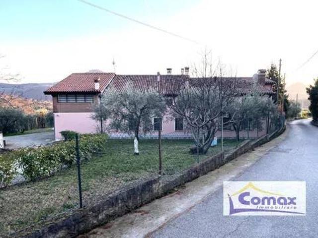 Rustico / Casale in vendita a Cinto Euganeo PD