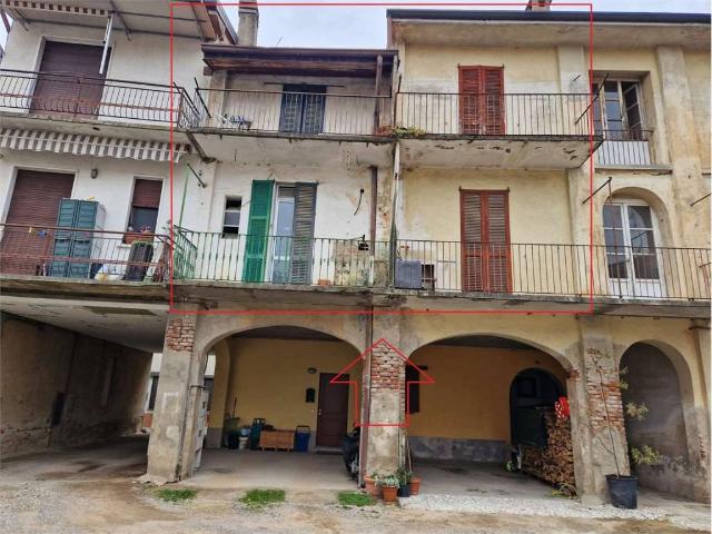Rustico / Casale in vendita a Cirimido CO