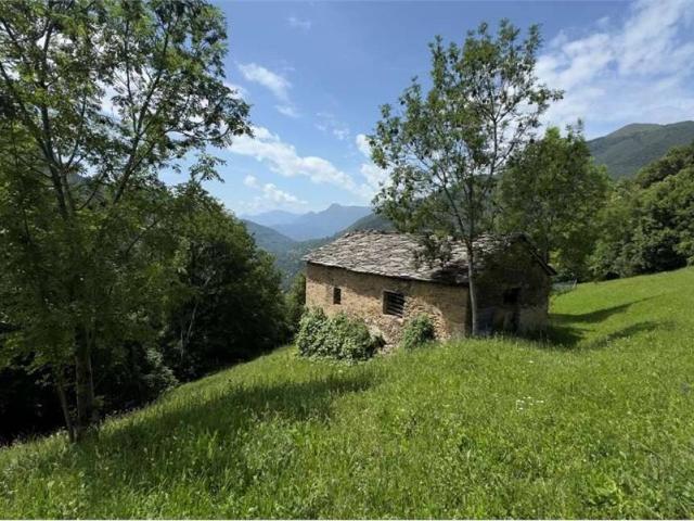 Rustico / Casale in vendita a Crandola Valsassina LC