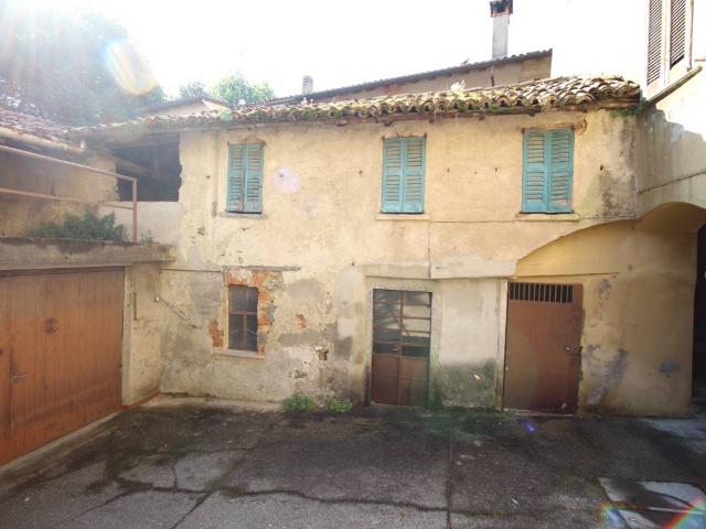 Rustico / Casale in vendita a Cremella LC