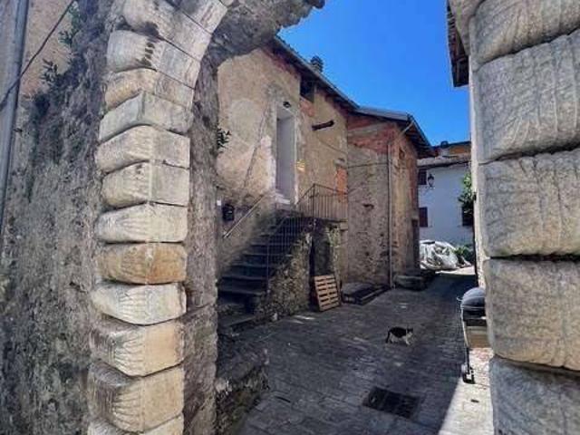 Rustico / Casale in vendita a Cremia CO