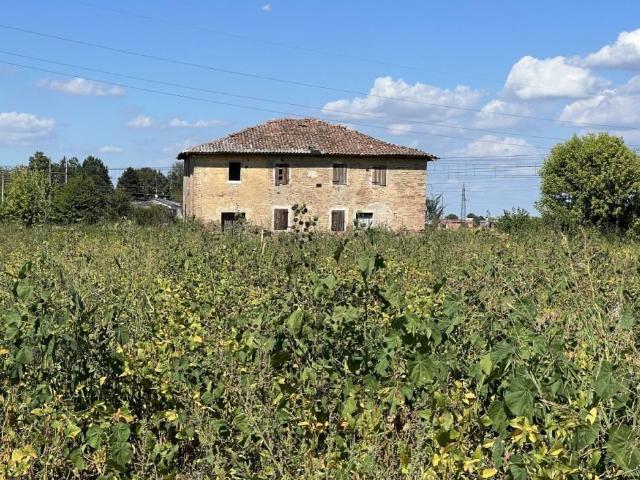 Rustico / Casale in vendita a Crevalcore BO