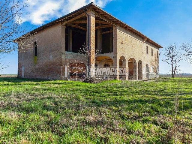 Rustico / Casale in vendita a Crevalcore BO