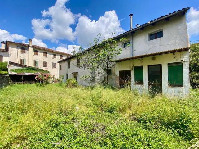 Rustico / Casale in vendita a Crocetta del Montello TV