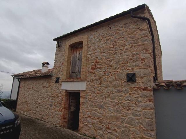 Rustico / Casale in vendita a Cugnoli PE