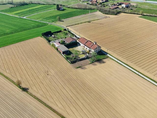 Rustico / Casale in vendita a Cumiana TO