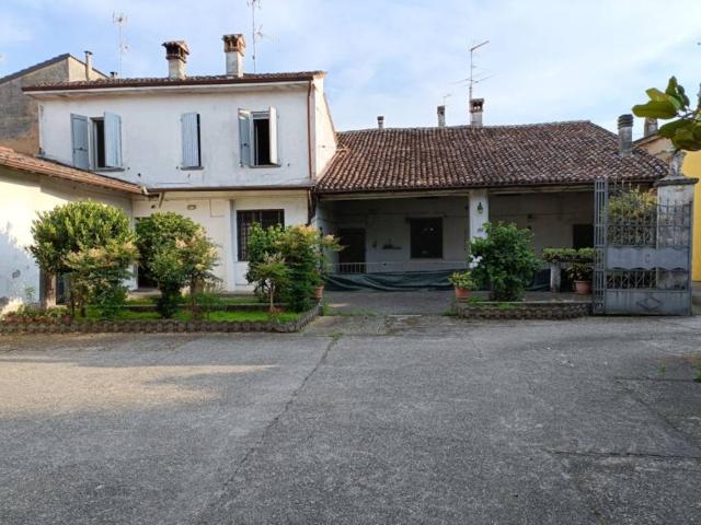 Rustico / Casale in vendita a Annicco CR