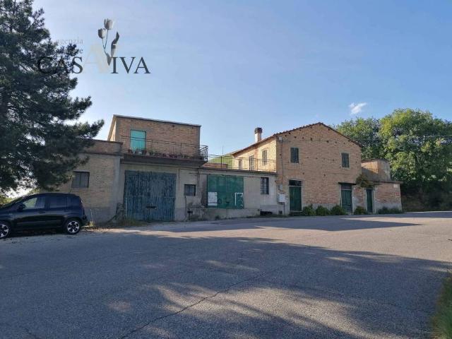 Rustico / Casale in vendita a Acquaviva Picena AP